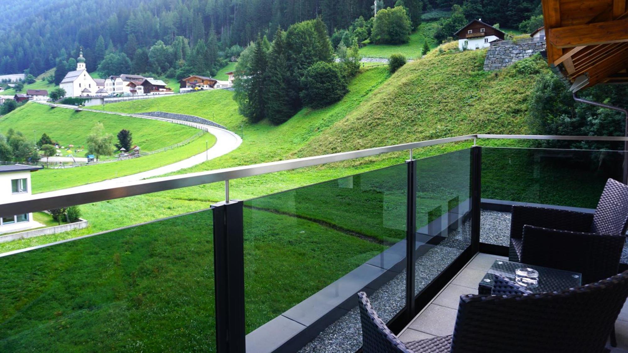 Hotel Alpenkoenigin - Sommer Silvretta Premium Card Inklusive See Exterior foto